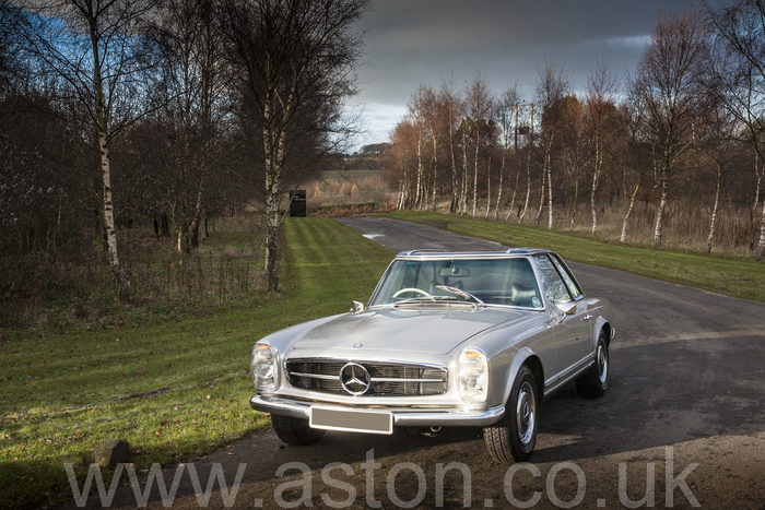 1969 Mercedes Benz 280SL 5 Speed ZF Manual (TOTALLY ORIGINAL 1 OWNER FROM NEW)