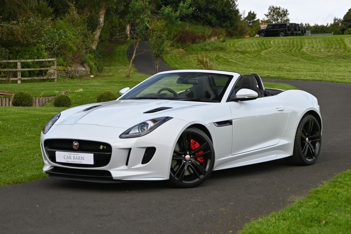 Jaguar F Type R 