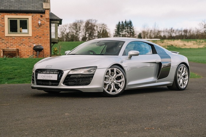 Audi R8 V10 S-Tronic